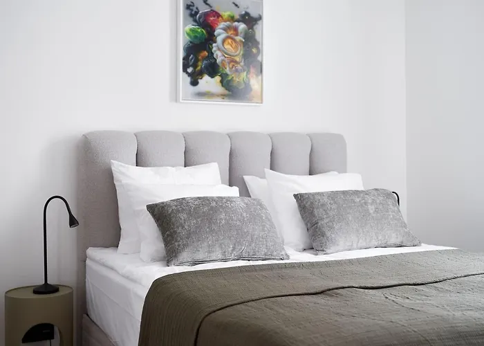 Lejlighed Kotzebue - Sleek & Moody, Dark & Black Tallinn