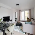 Kotzebue - Sleek & Moody, Dark & Black Apartment *